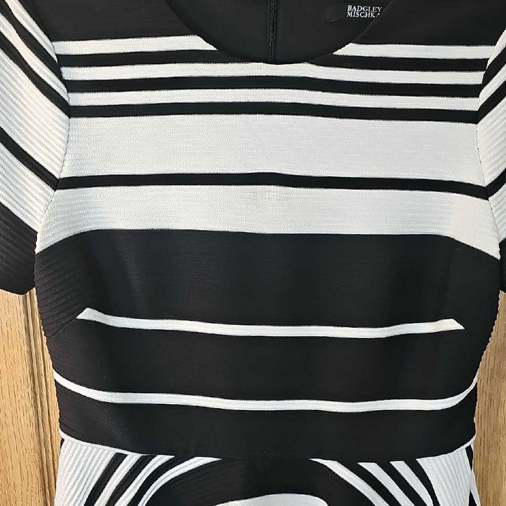 Badgley Mischka Black and White Striped Blouse - Picture 5 of 11